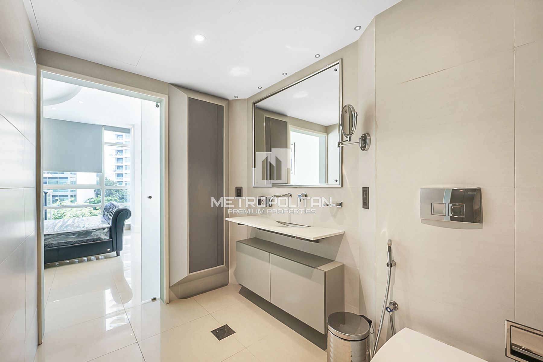 Ready to move in | Spacious Layout | Unfurnished