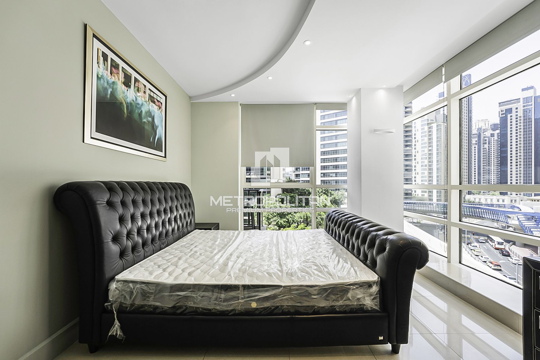 Ready to move in | Spacious Layout | Unfurnished