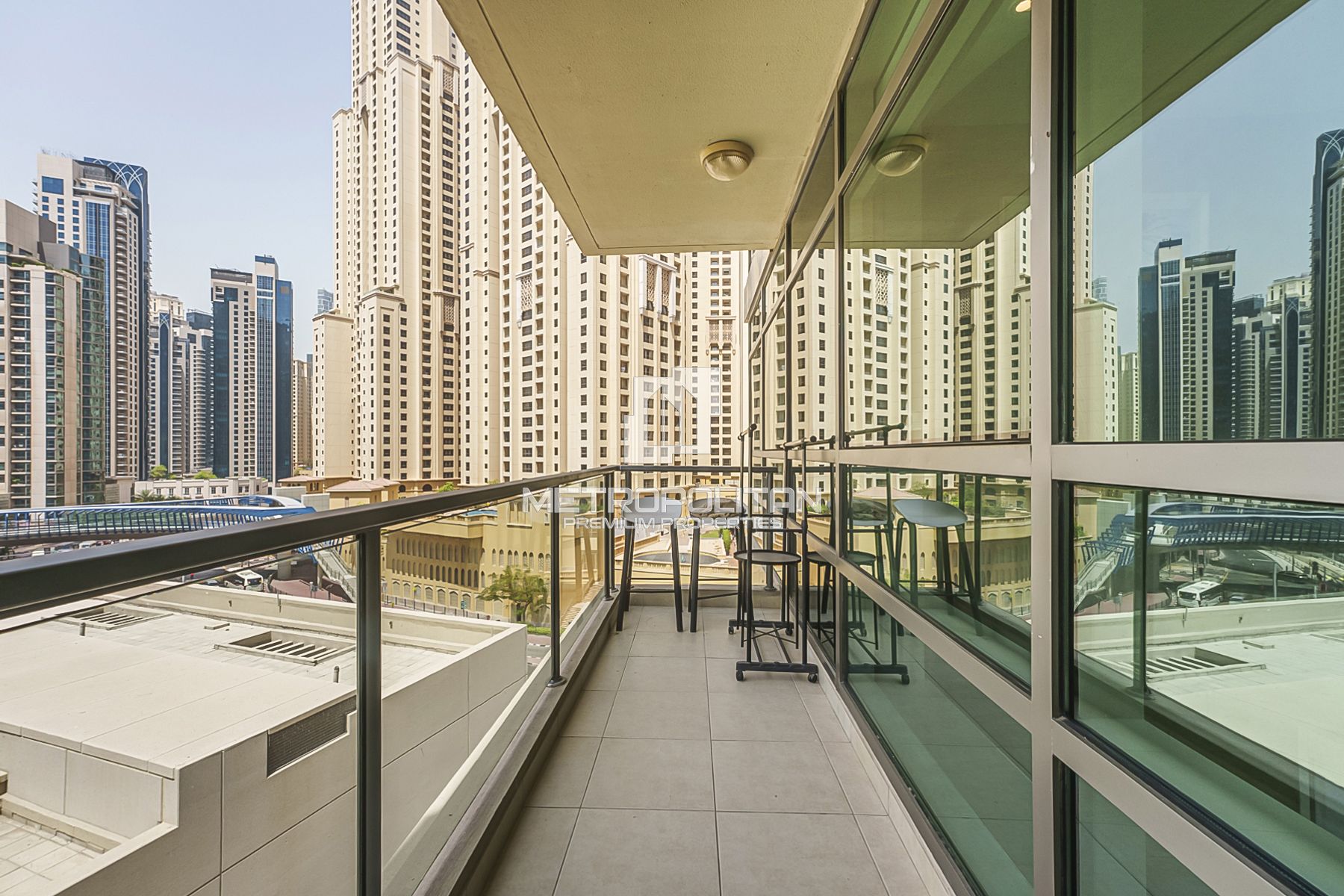 Ready to move in | Spacious Layout | Unfurnished