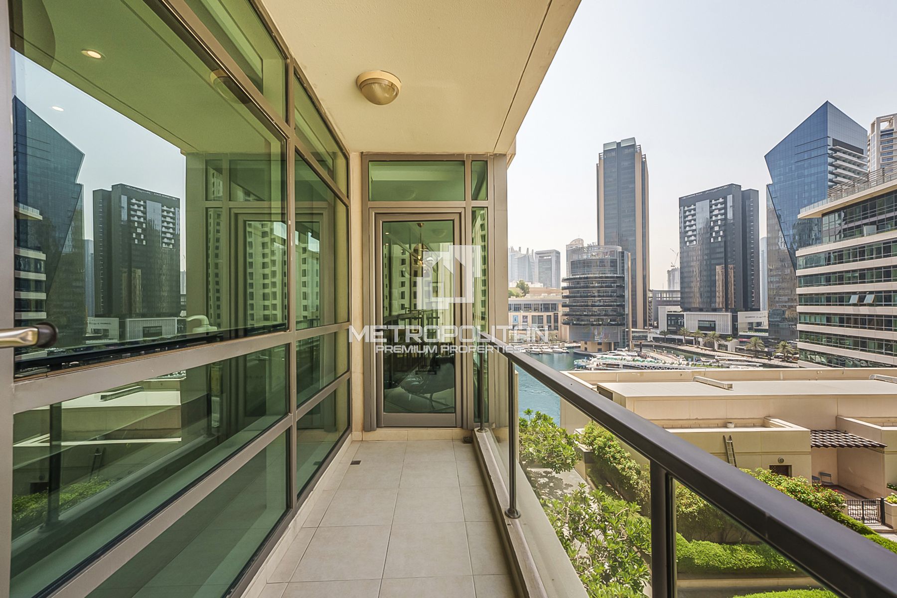 Ready to move in | Spacious Layout | Unfurnished