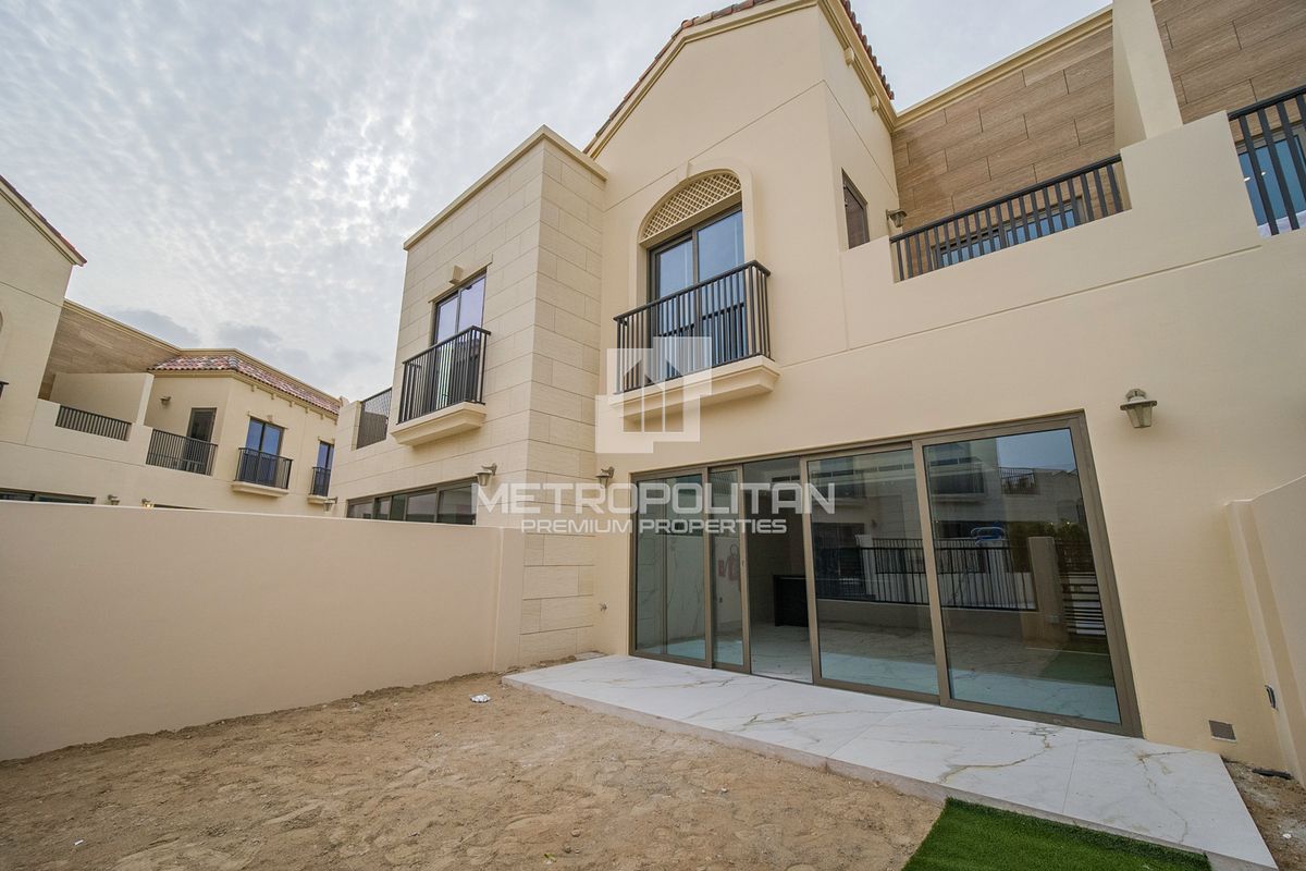 3BR Townhouse zur Miete in Jumeirah Golf Estates – MR-6378 photo-9