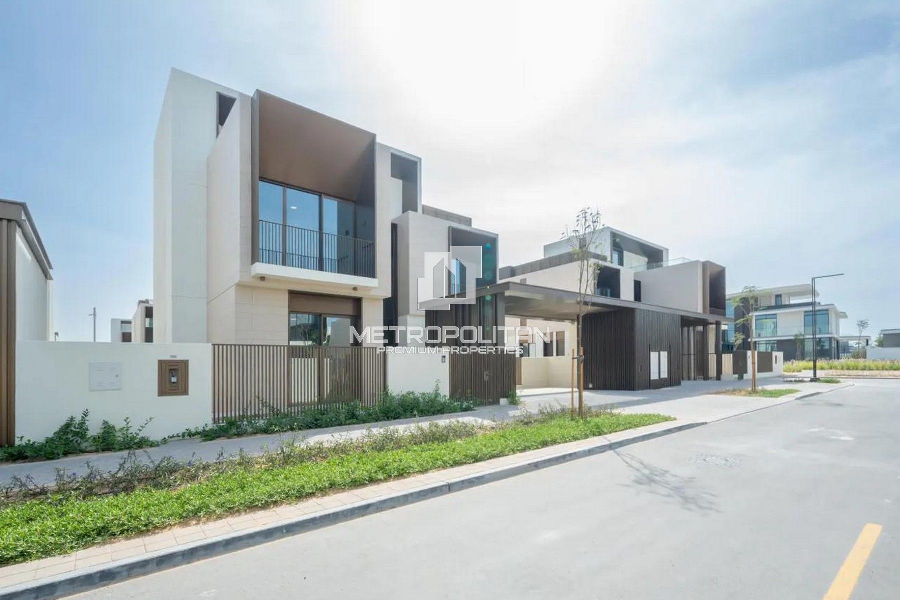 Brand New | Ready To Move in | Spacious photo-0