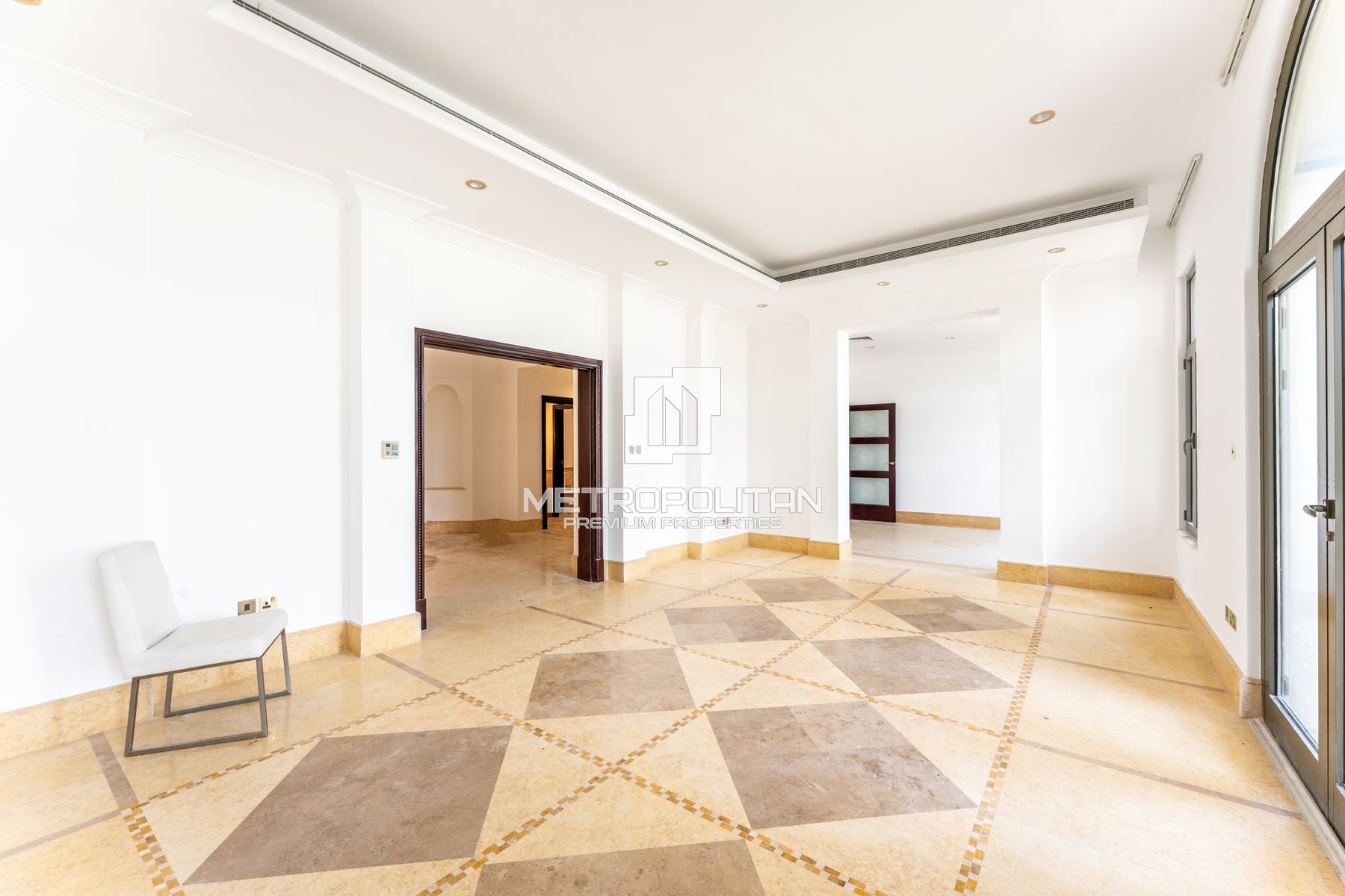 Аренда виллы с 5 спальнями в Palm Jumeirah – MR-6492 photo-9
