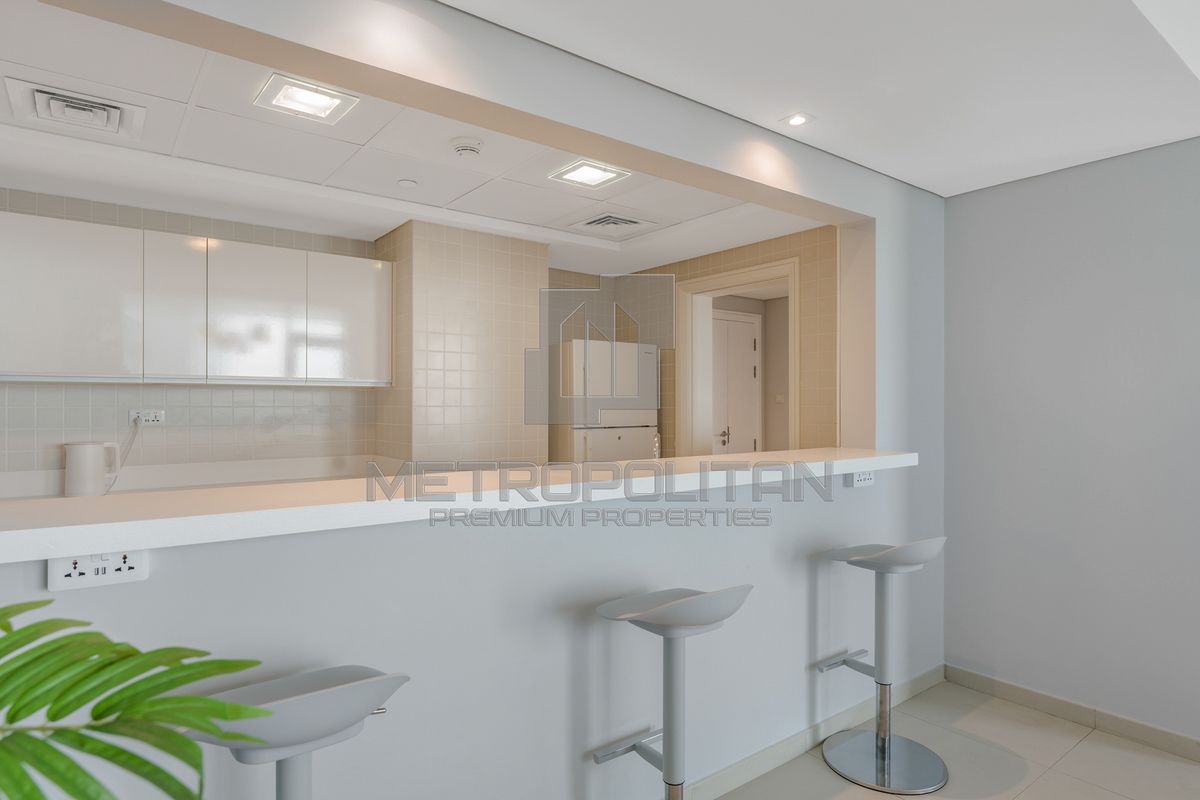 2BR Apartment in Al Bateen Towers, Jumeirah Beach Residence (MS-10390) photo-5