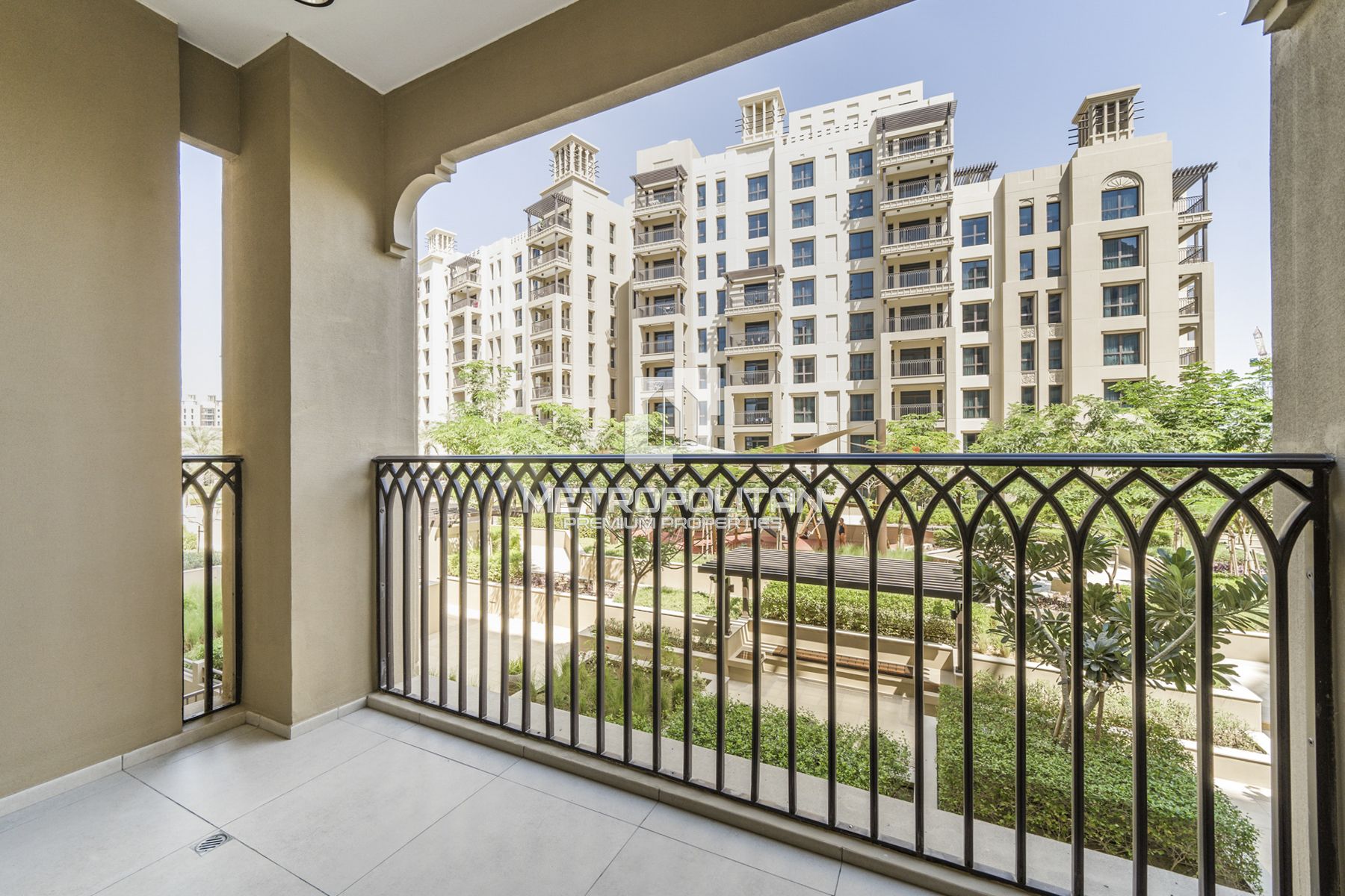 Overlooking Burj Al Arab | Spacious Layout