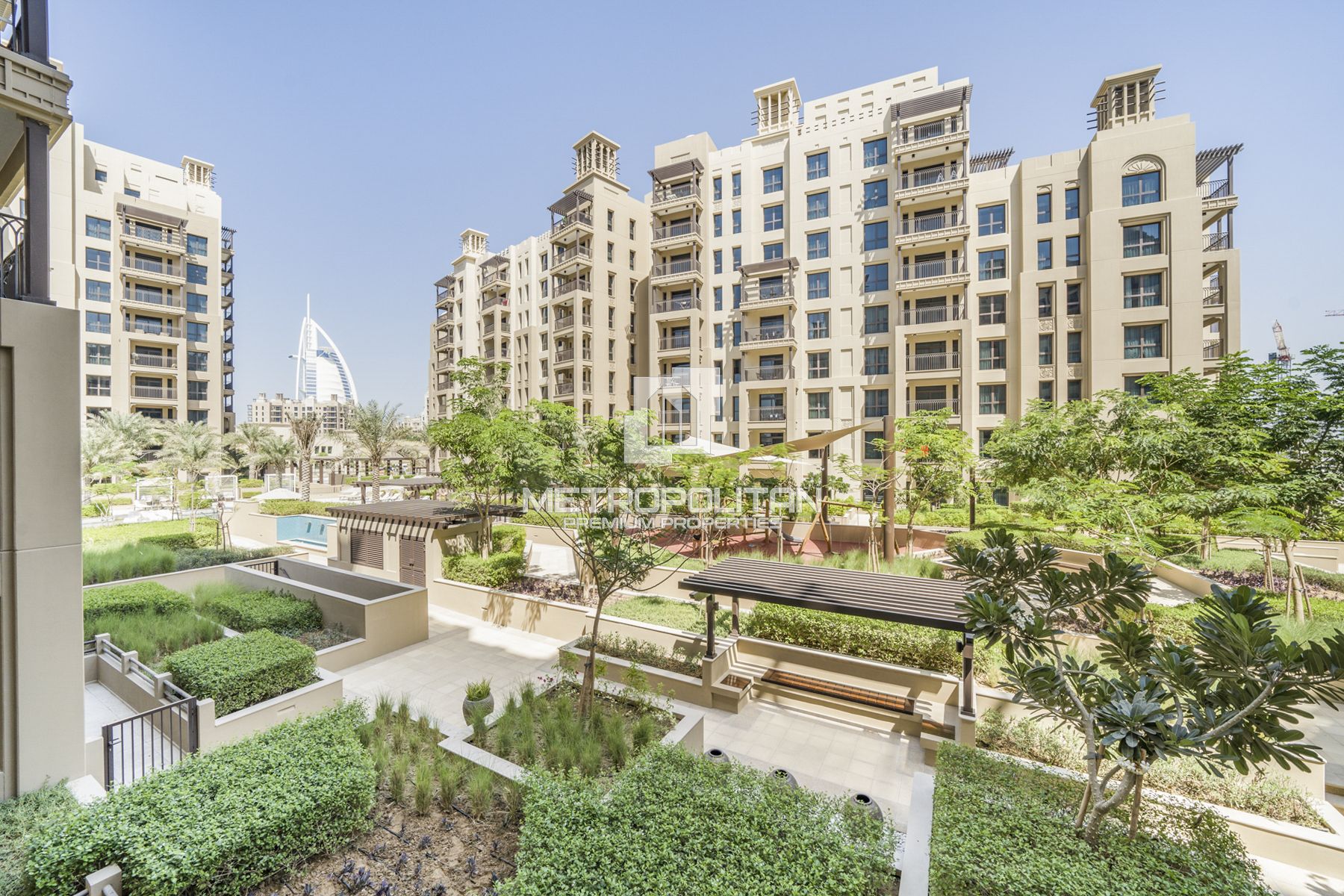 Overlooking Burj Al Arab | Spacious Layout
