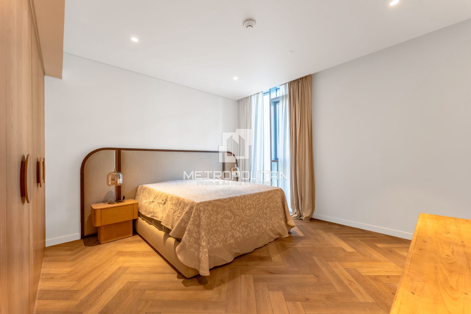 Vacant | Fully Upgraded | Turnkey photo-17