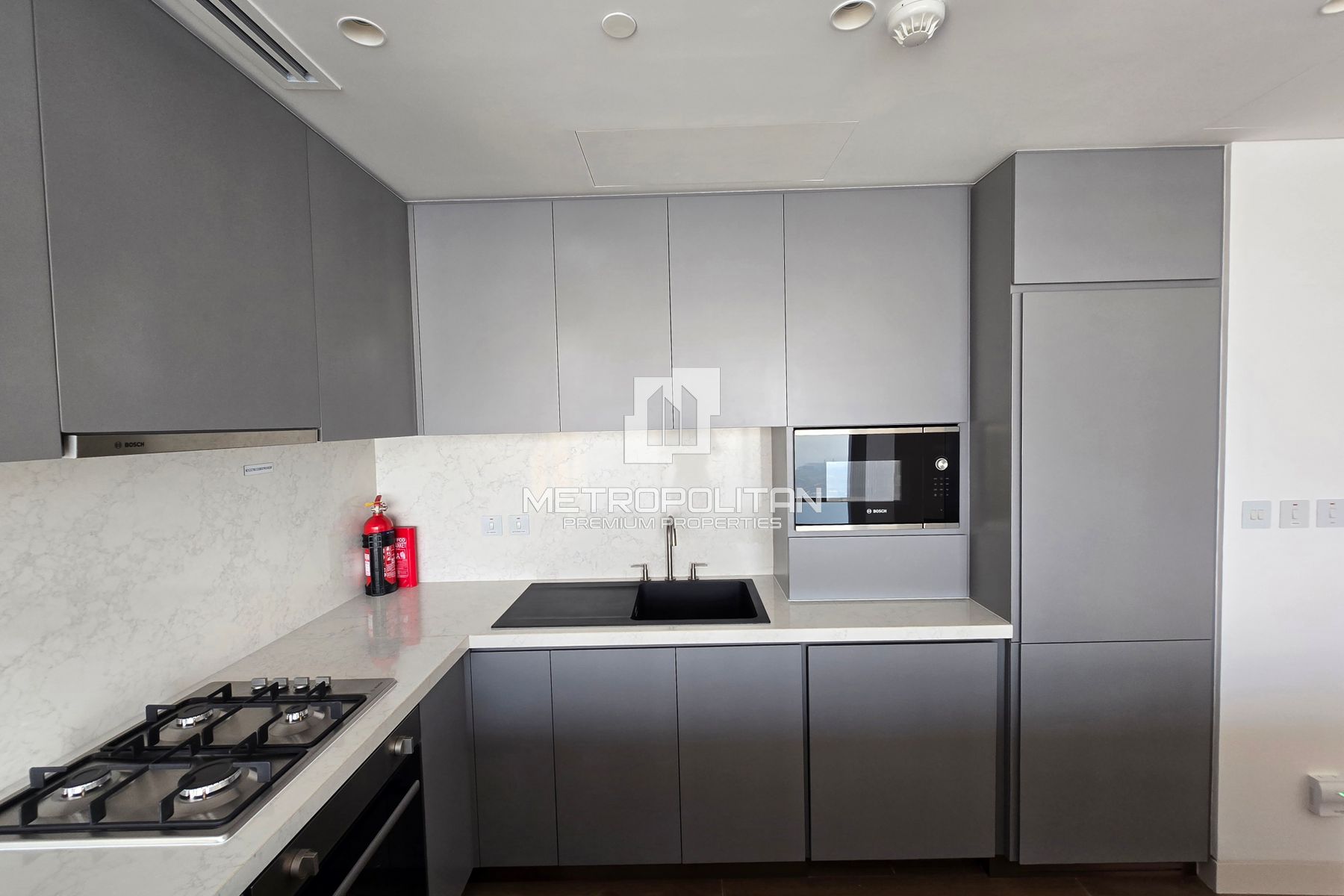 1-комнатная квартира на продажу в Jumeirah Lake Towers – MS-21664 photo-2