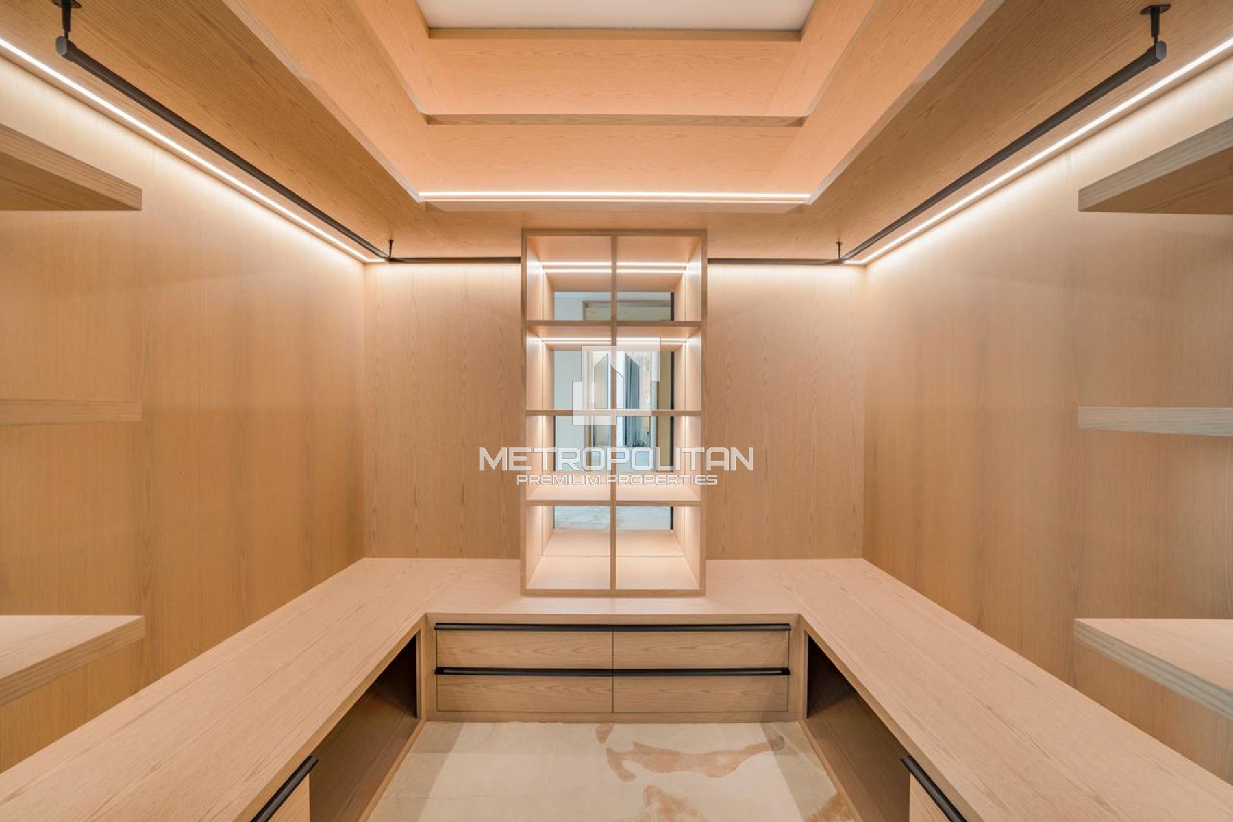 Exclusive Elite Dual-View with Luxury Finishes