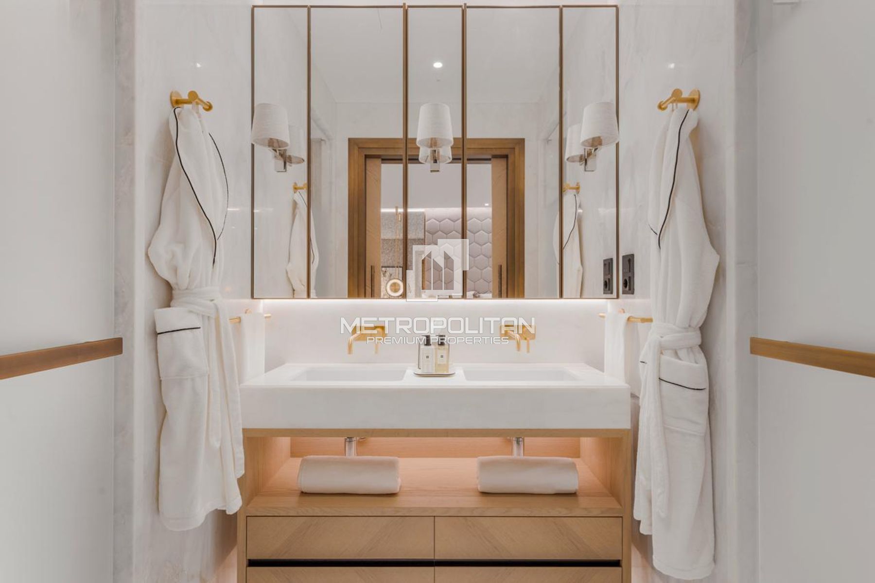 Exclusive Elite Dual-View with Luxury Finishes