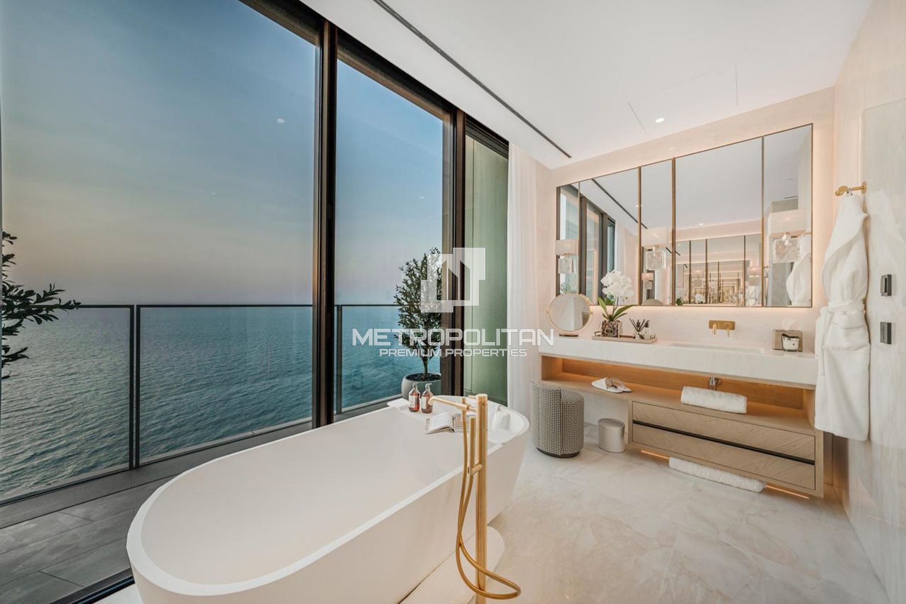 Exclusive Elite Dual-View with Luxury Finishes
