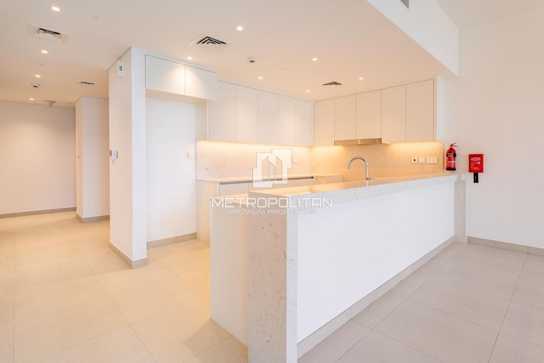 4-комнатная квартира на продажу в Umm Suqeim – MS-23382 photo-1