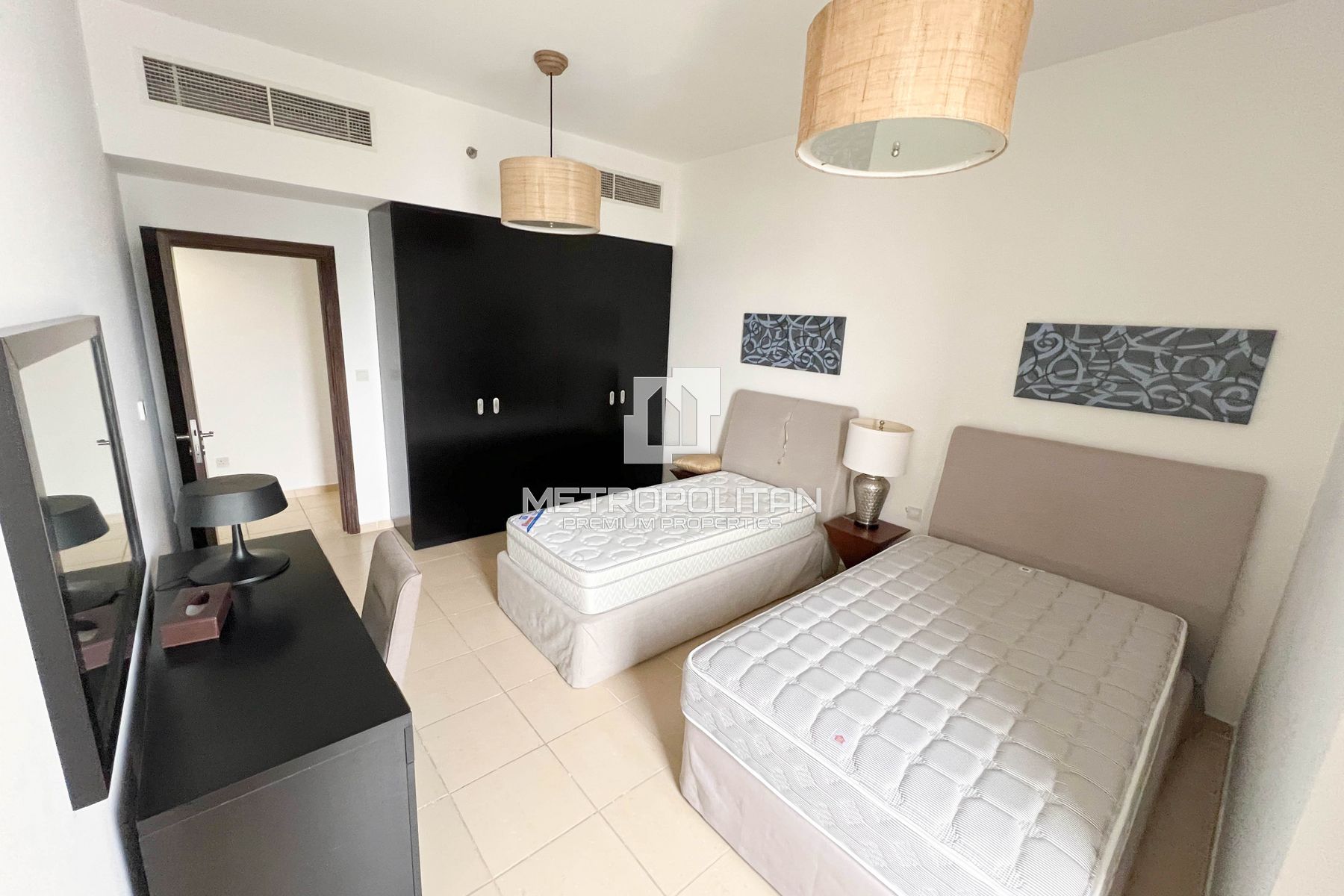 Вид на канал и марину | Высокий этаж | Меблированная photo-4