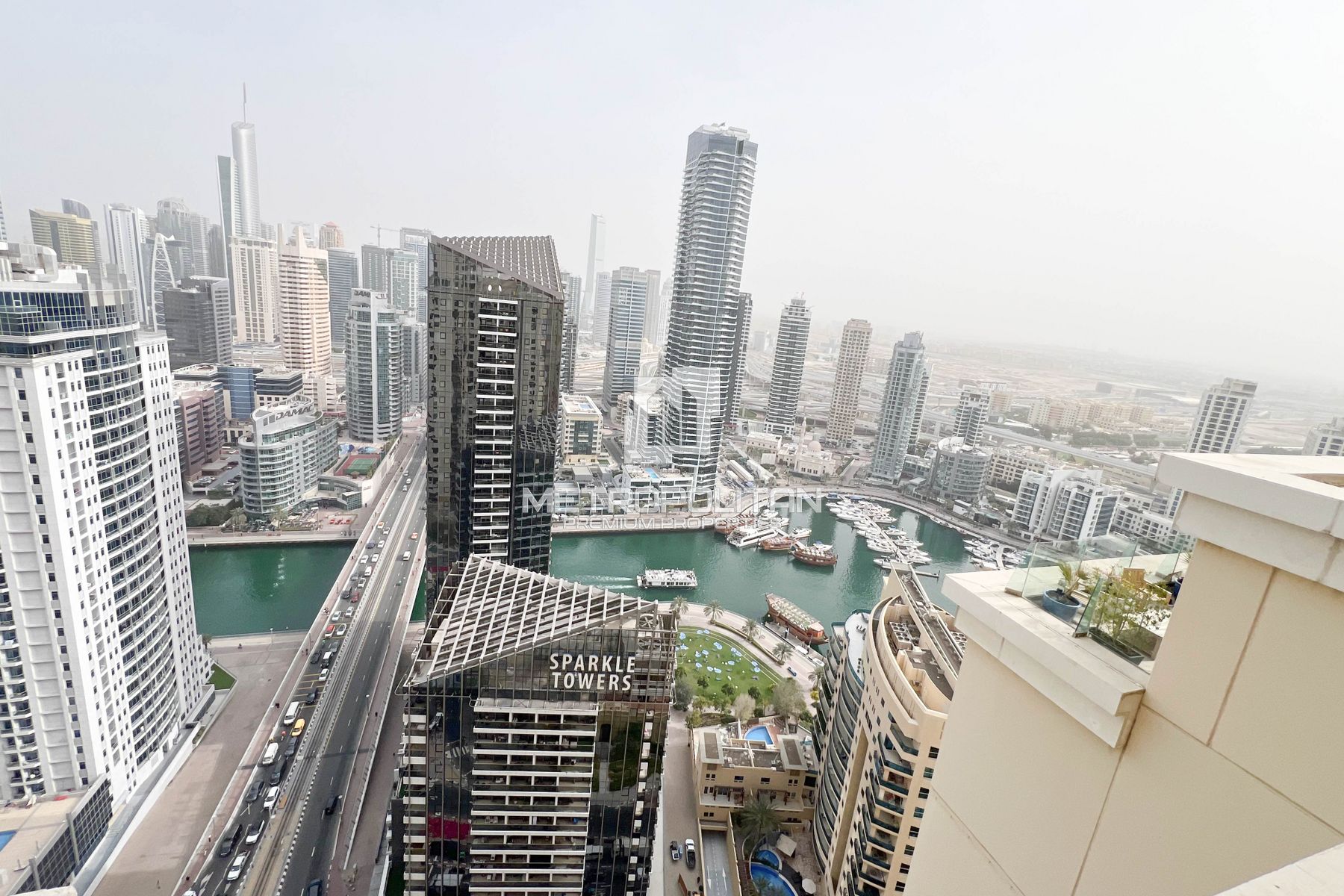 Вид на канал и марину | Высокий этаж | Меблированная photo-8