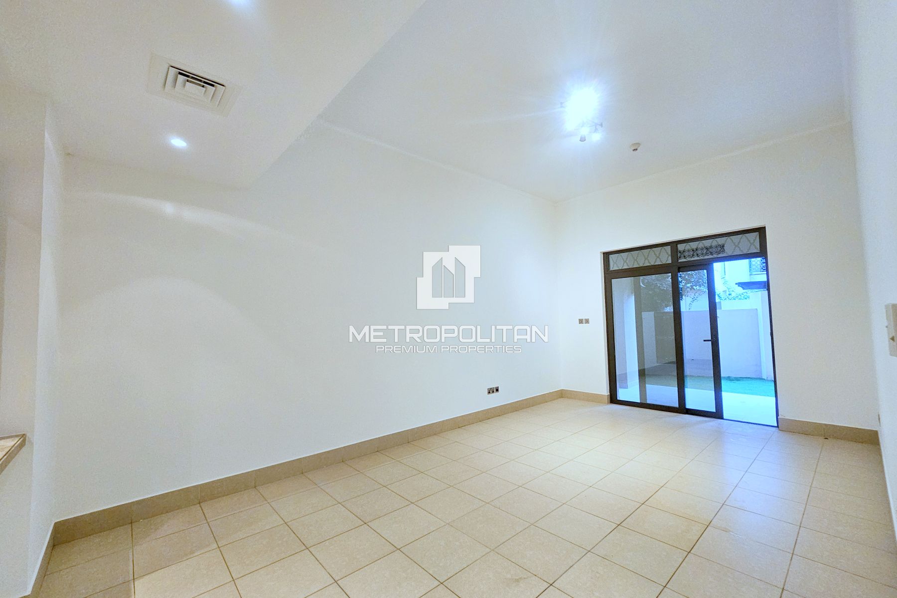 Image - Zanzebeel 1, Old Town, Dubai | Project - Appartement