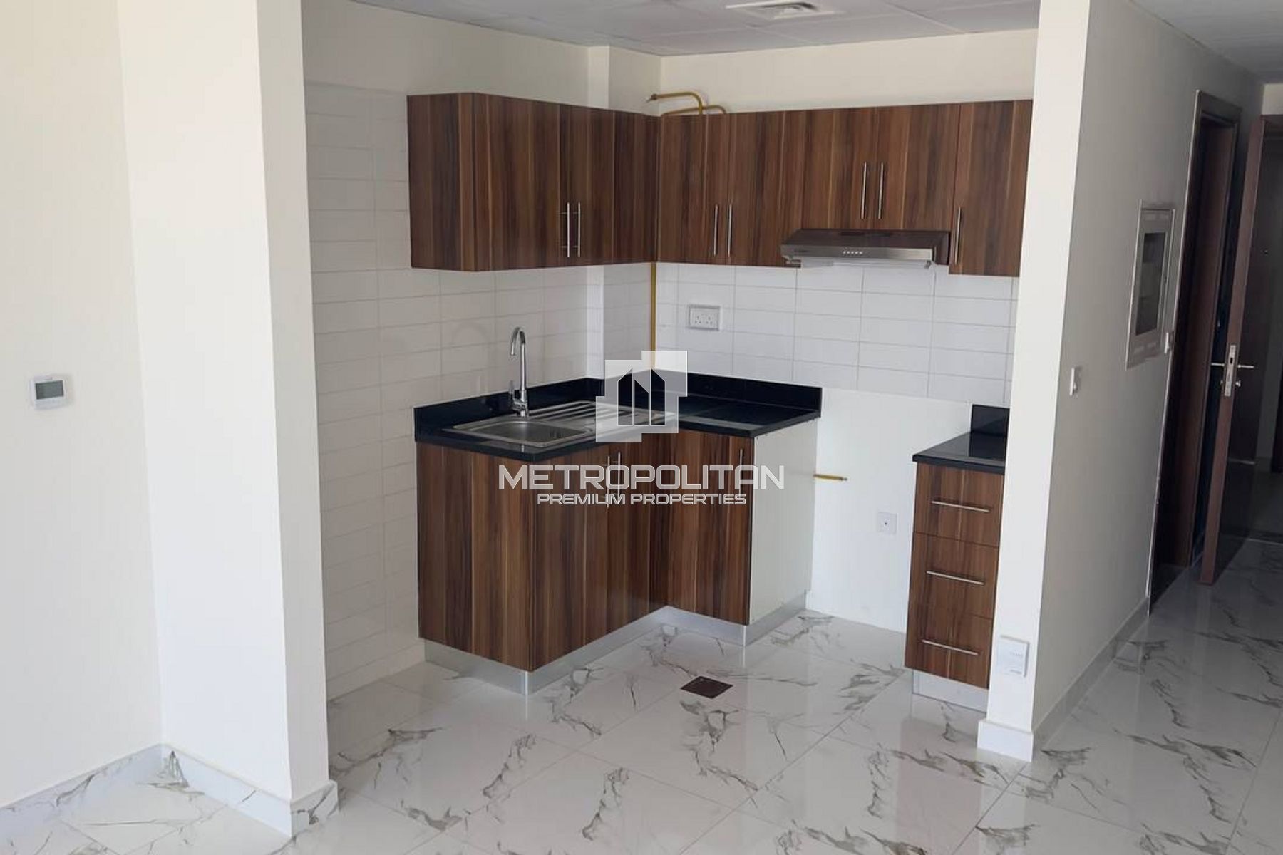 Квартира-студия на продажу в Al Hamra Village — MS-24361 photo-5