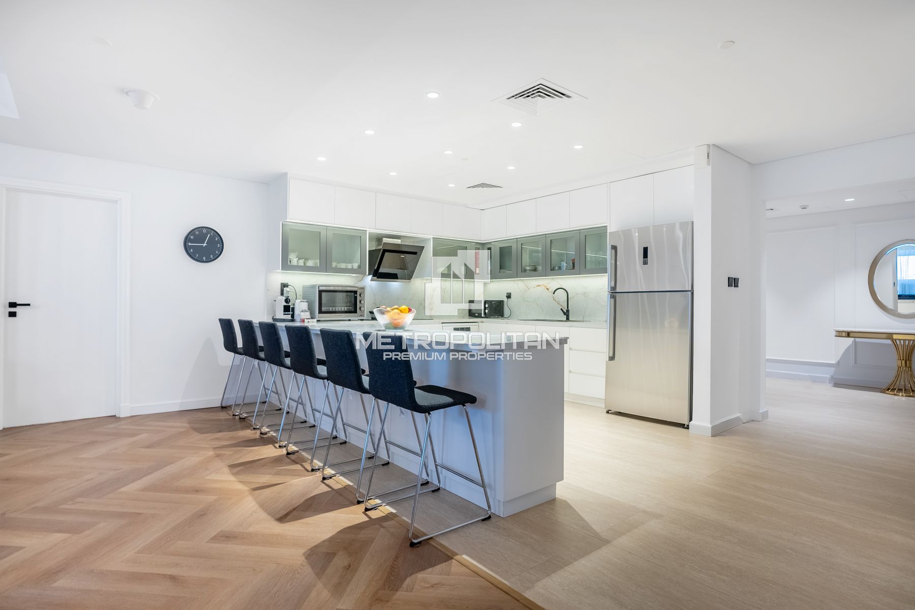 Spacious 4 Beds | Upgraded | Vacant | Palm View photo-27