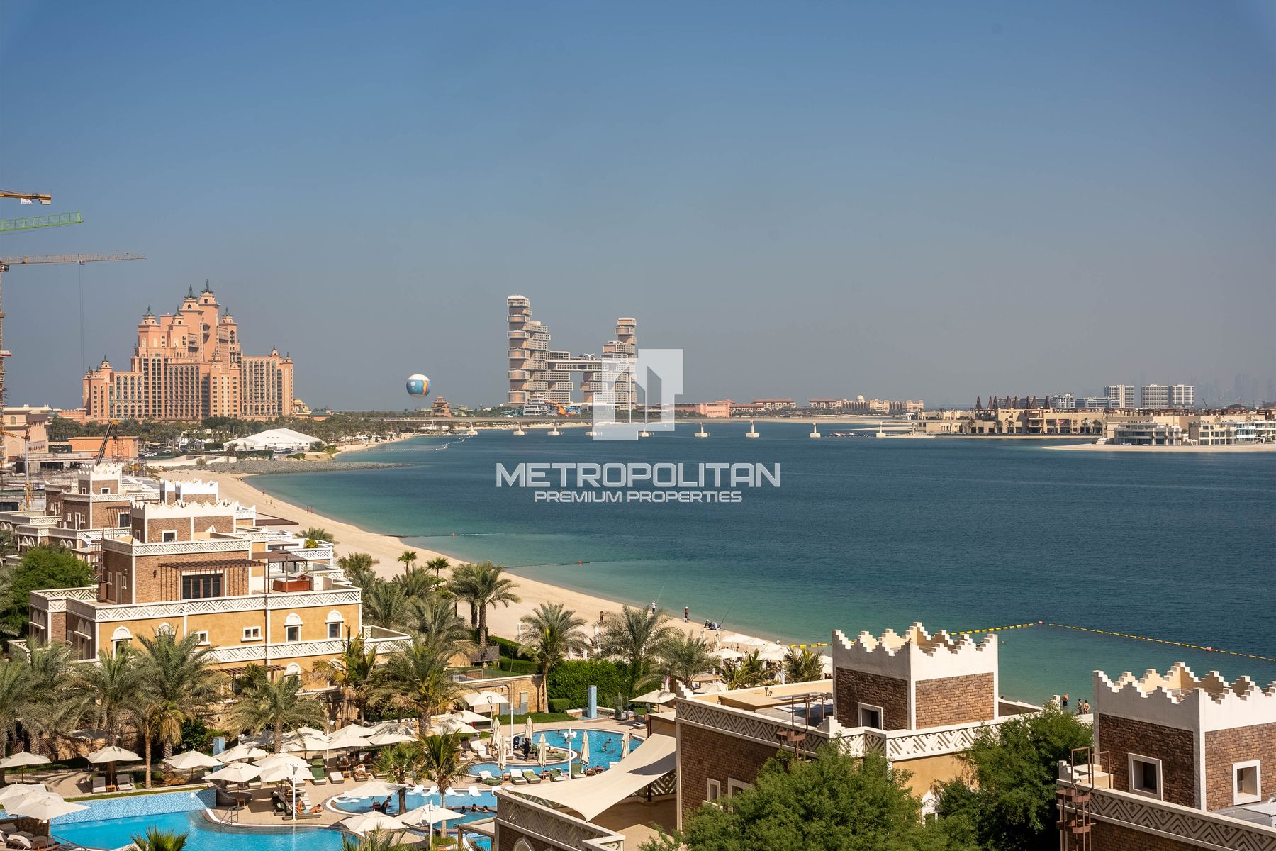 Spacious 4 BR| Upgraded| Vacant| Palm and Sea View