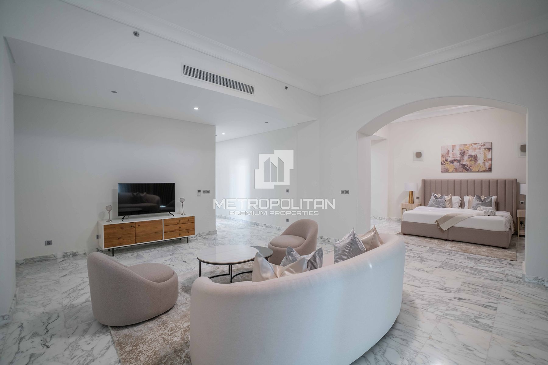 Vacant | Spacious Layout | Prime Investment