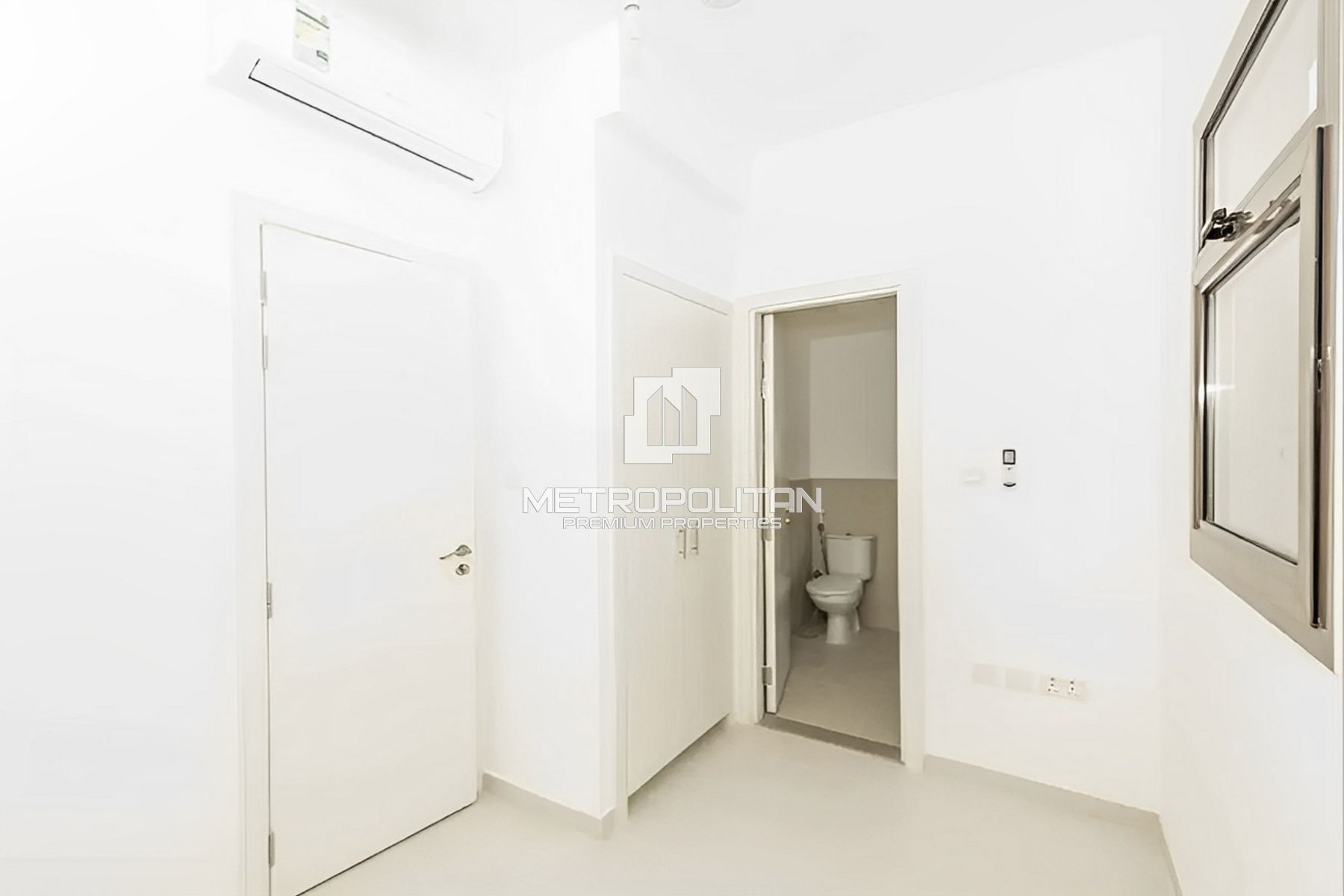 3-комнатный таунхаус на продажу в Town Square – MS-25029 photo-6