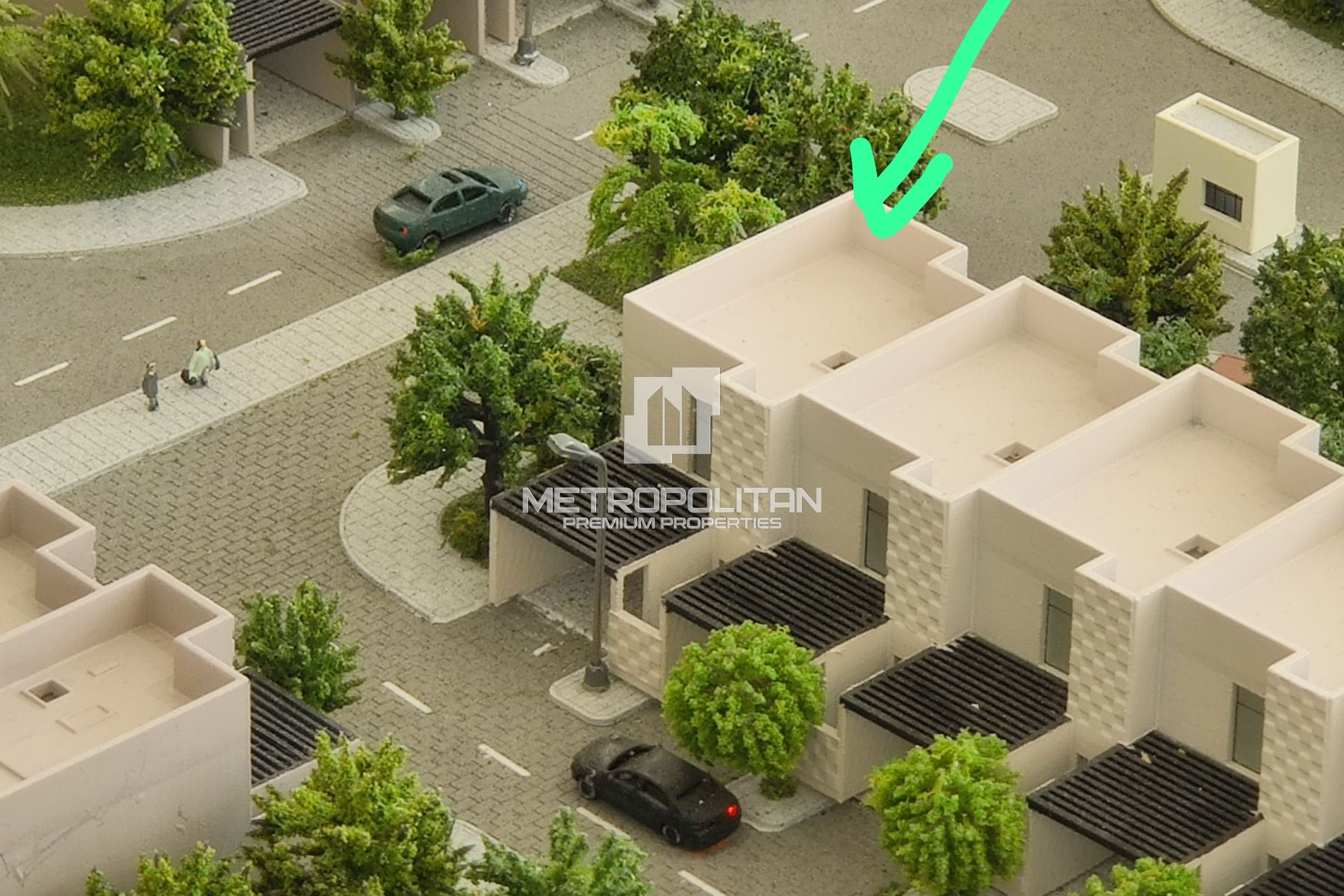 Corner Plot | Single Row | Genuine Resale