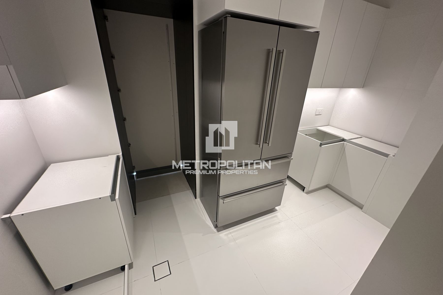 7BR Modern Mansion | Furnished | Luxury Living