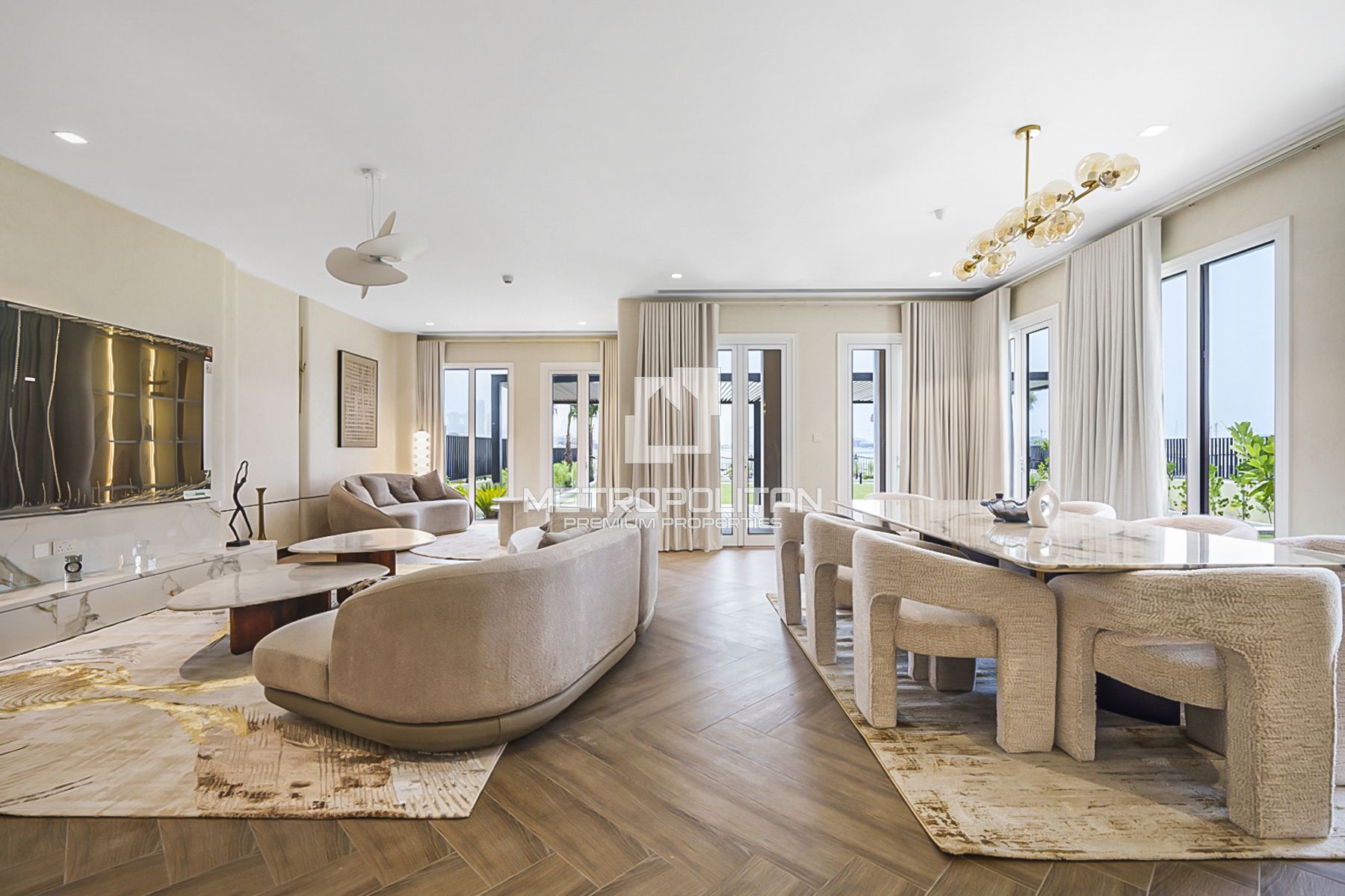 5BR Villa for Sale in Sur La Mer, Jumeirah - MS-25157