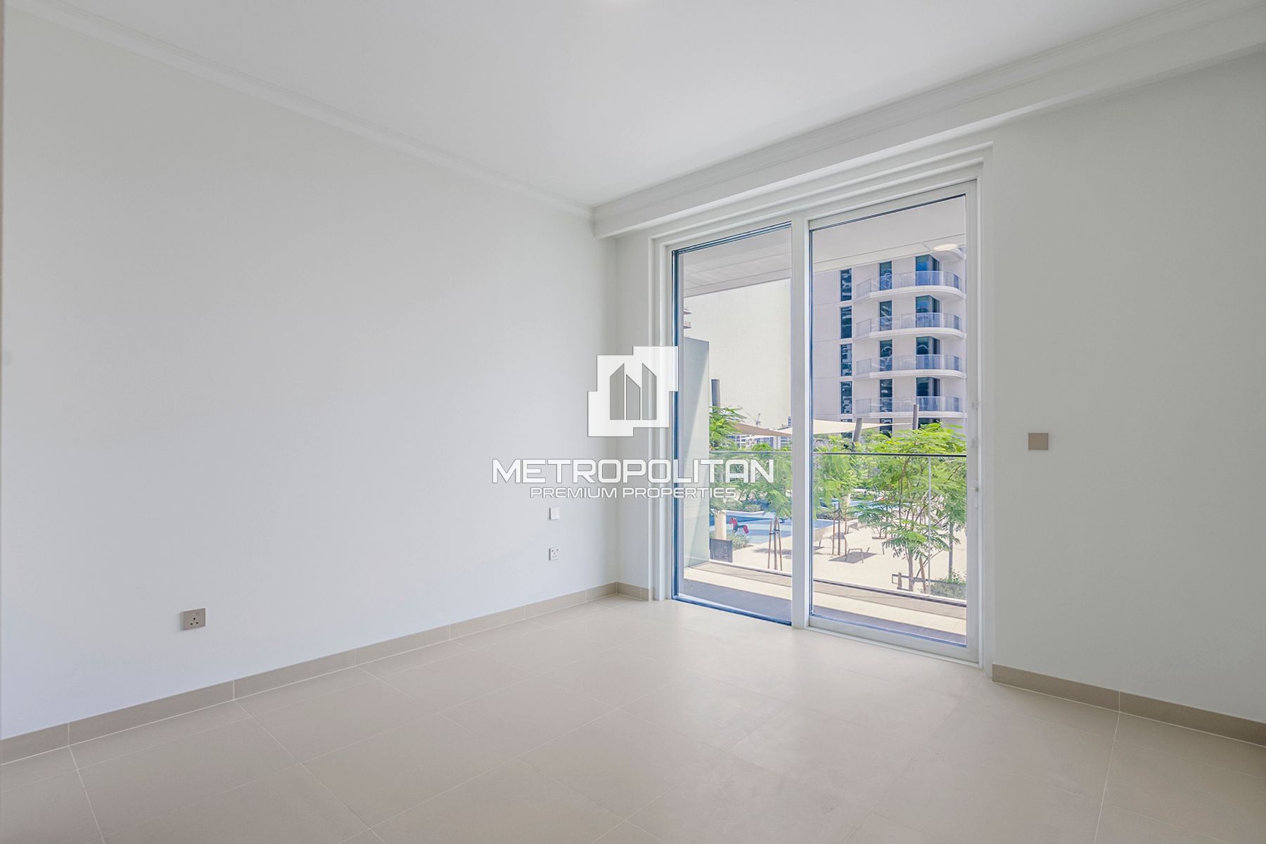 Corner | Dubai Harbour and Marina Skyline Views