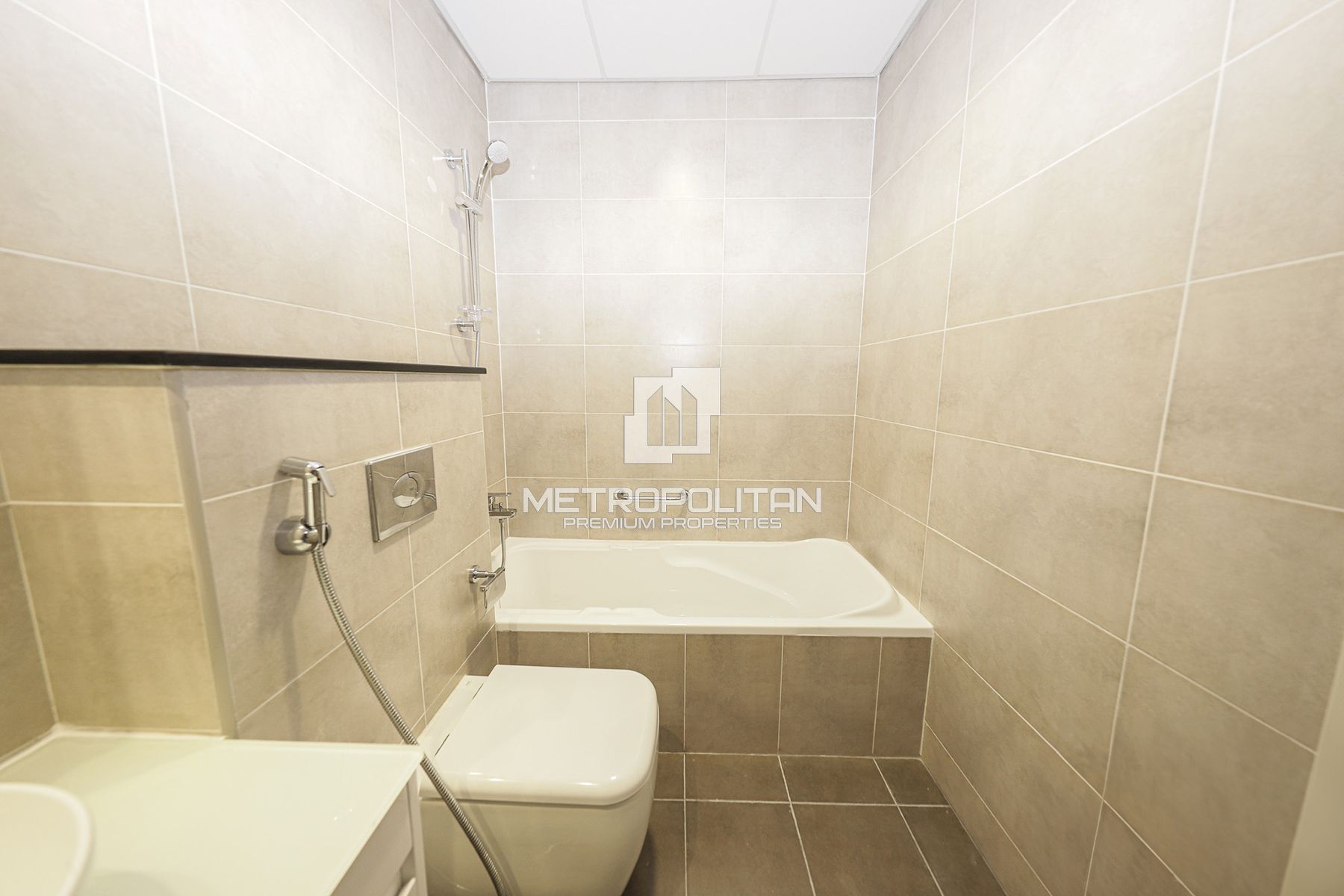 Image - Carson A, DAMAC Hills, Dubai | Project - Apartment