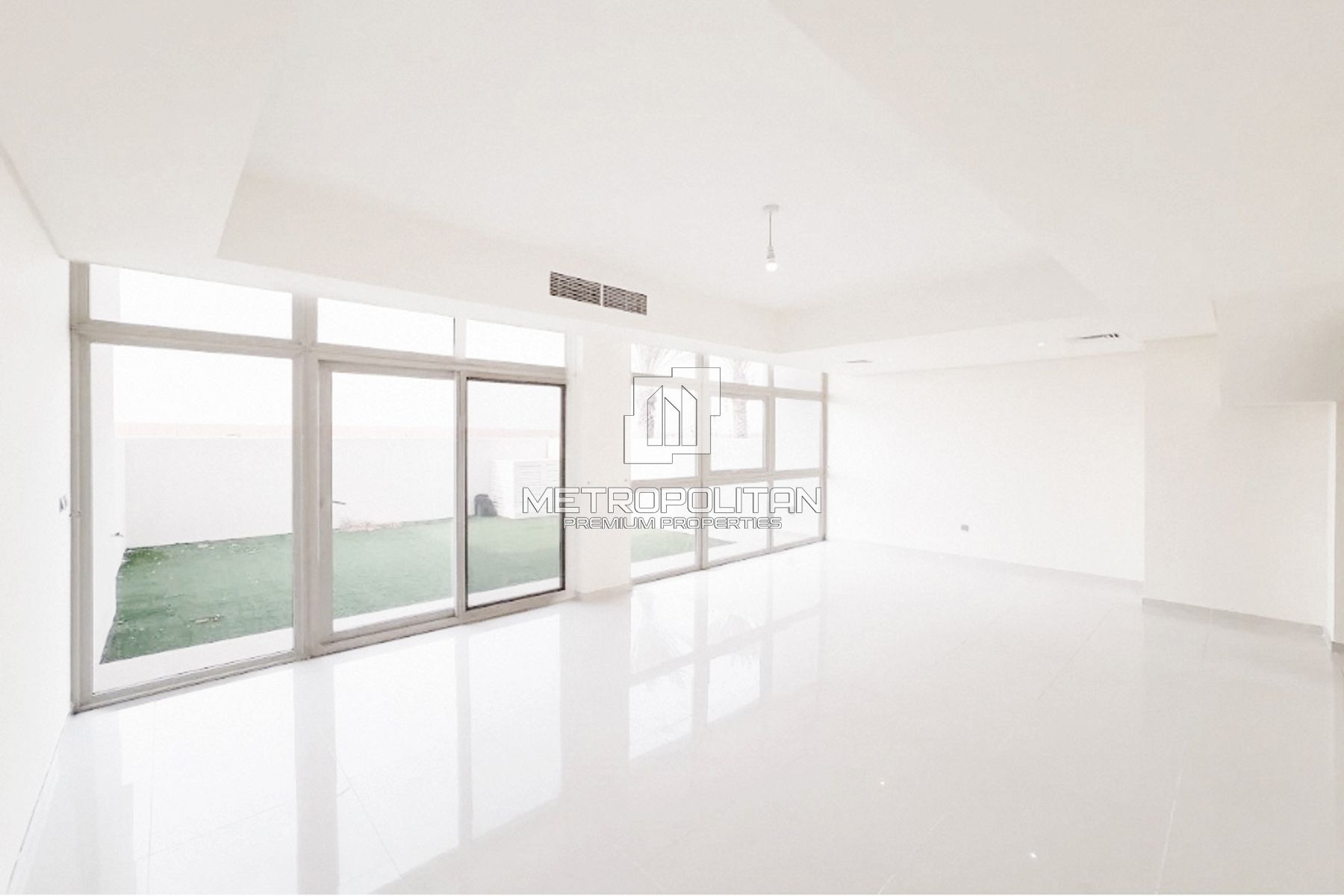 Single Row I Rented I Desert View | Prime Location photo-2