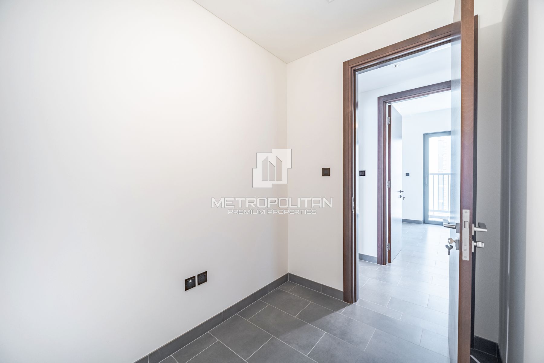 Image - The Crest, Mohammed Bin Rashid City, Dubai | Project - شقة