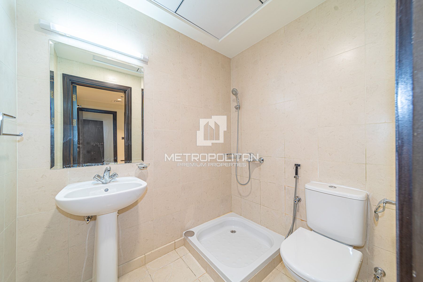 Duplex Penthouse |Private Pool | Dual View| Vacant