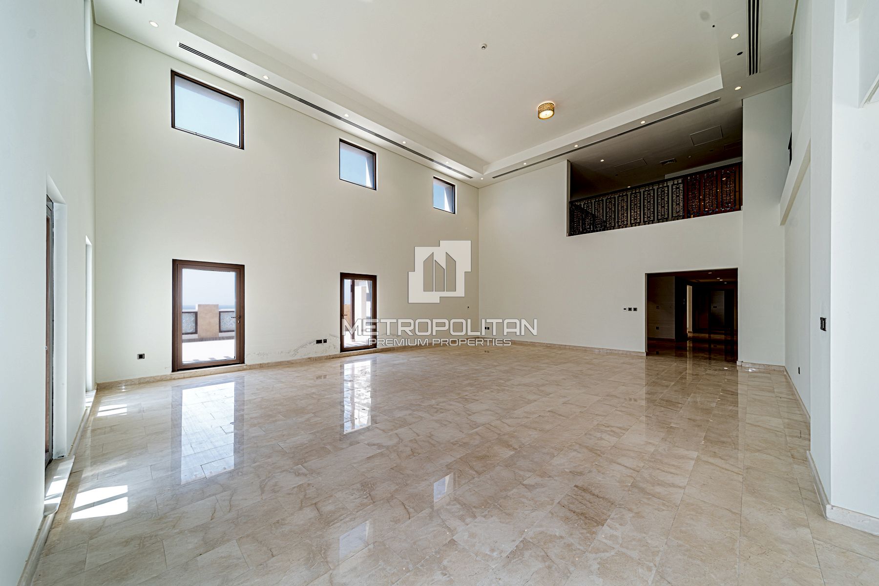 Duplex Penthouse |Private Pool | Dual View| Vacant