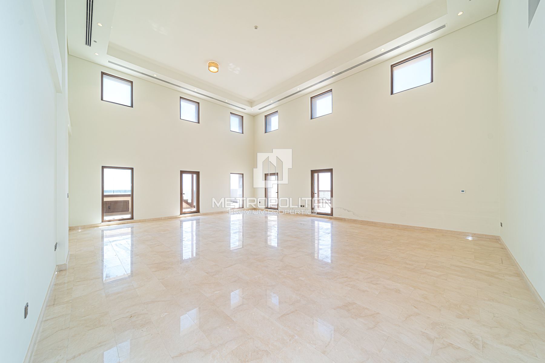 Duplex Penthouse |Private Pool | Dual View| Vacant