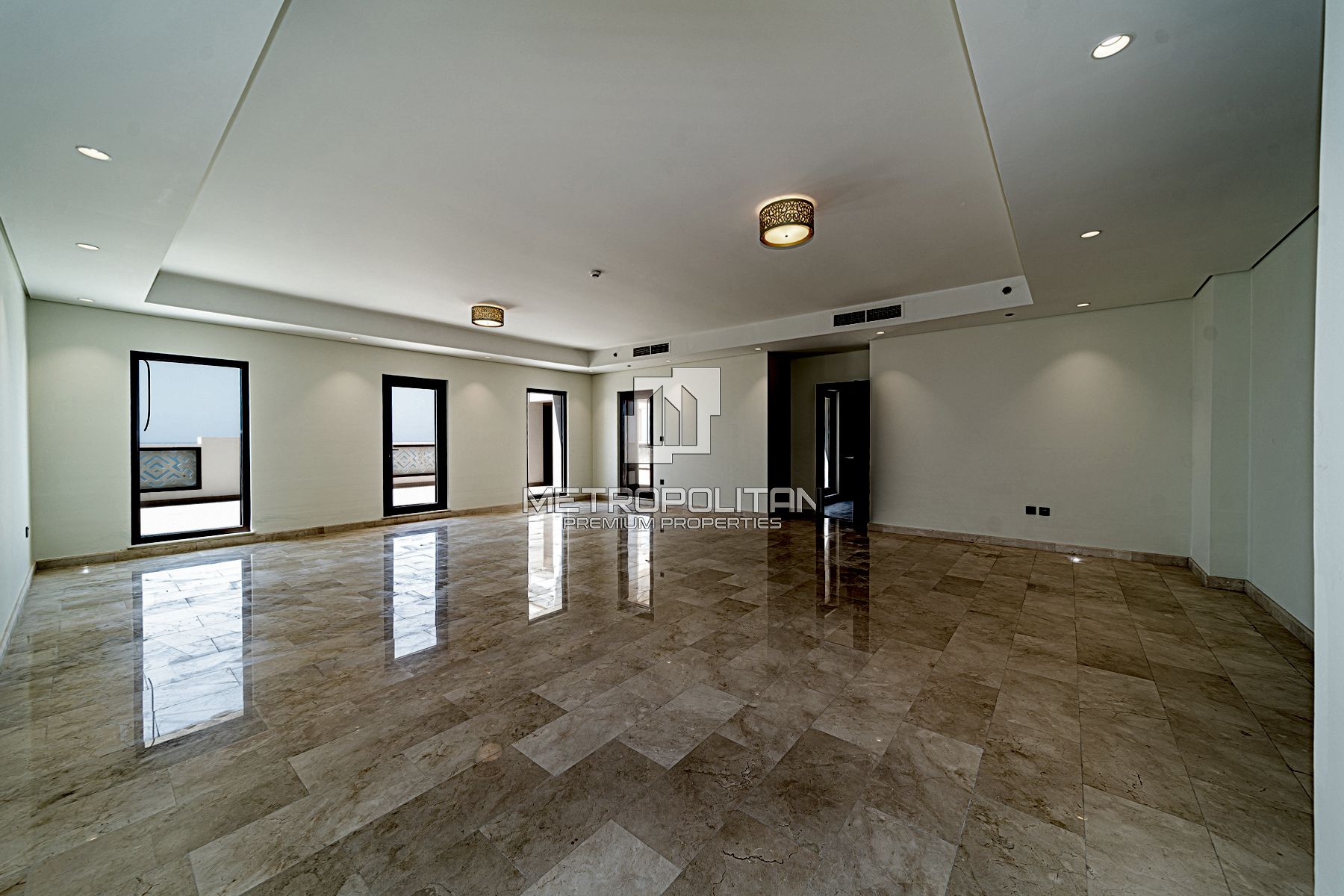Duplex Penthouse |Private Pool | Dual View| Vacant