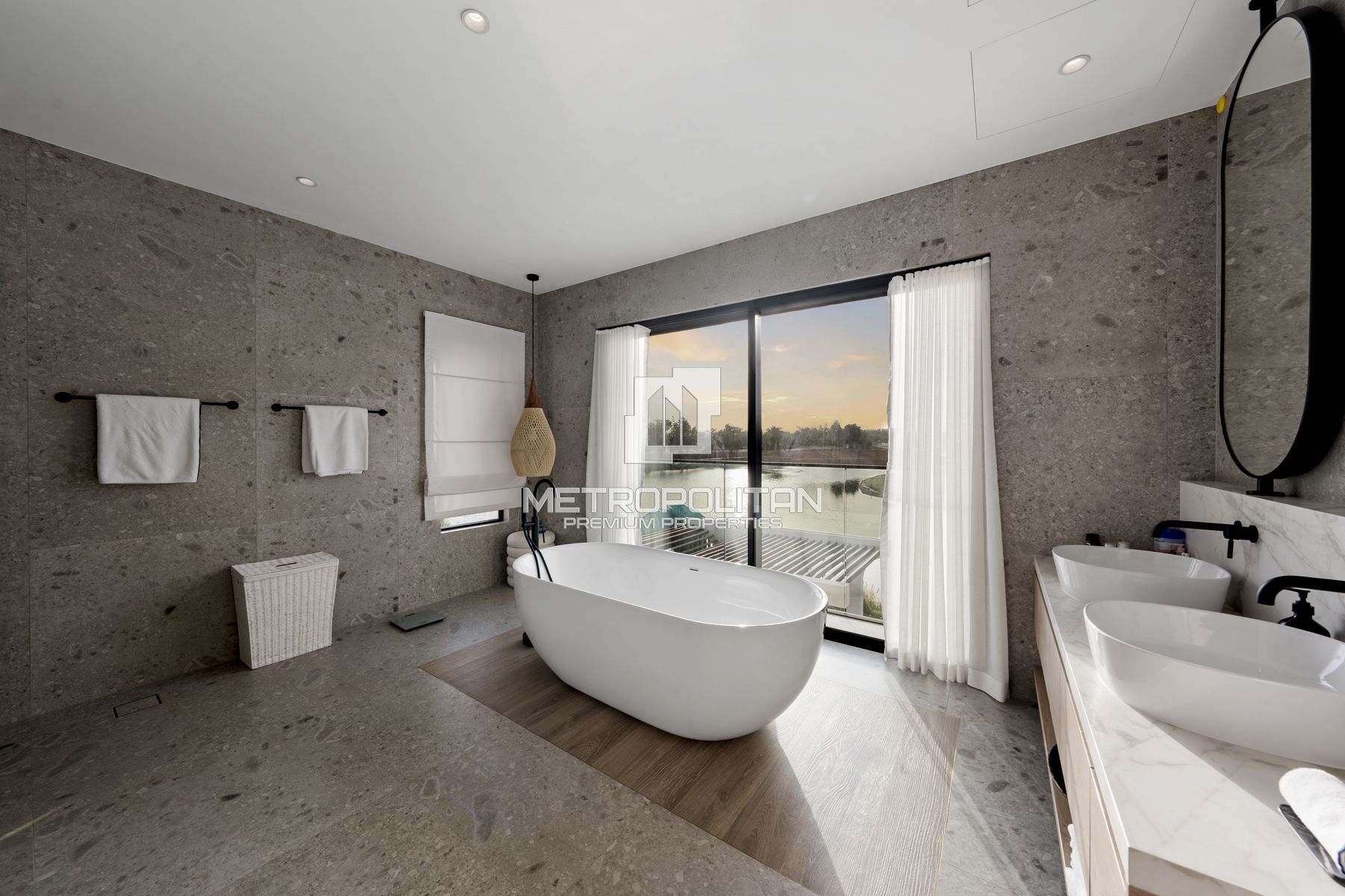 5BR Villa for Sale in Jumeirah Golf Estates – MS-7054