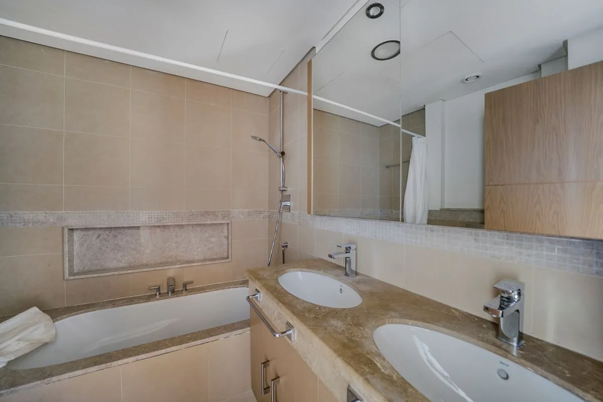 Image - Burj Vista 1, Downtown Dubai, Dubai | Project - Apartment