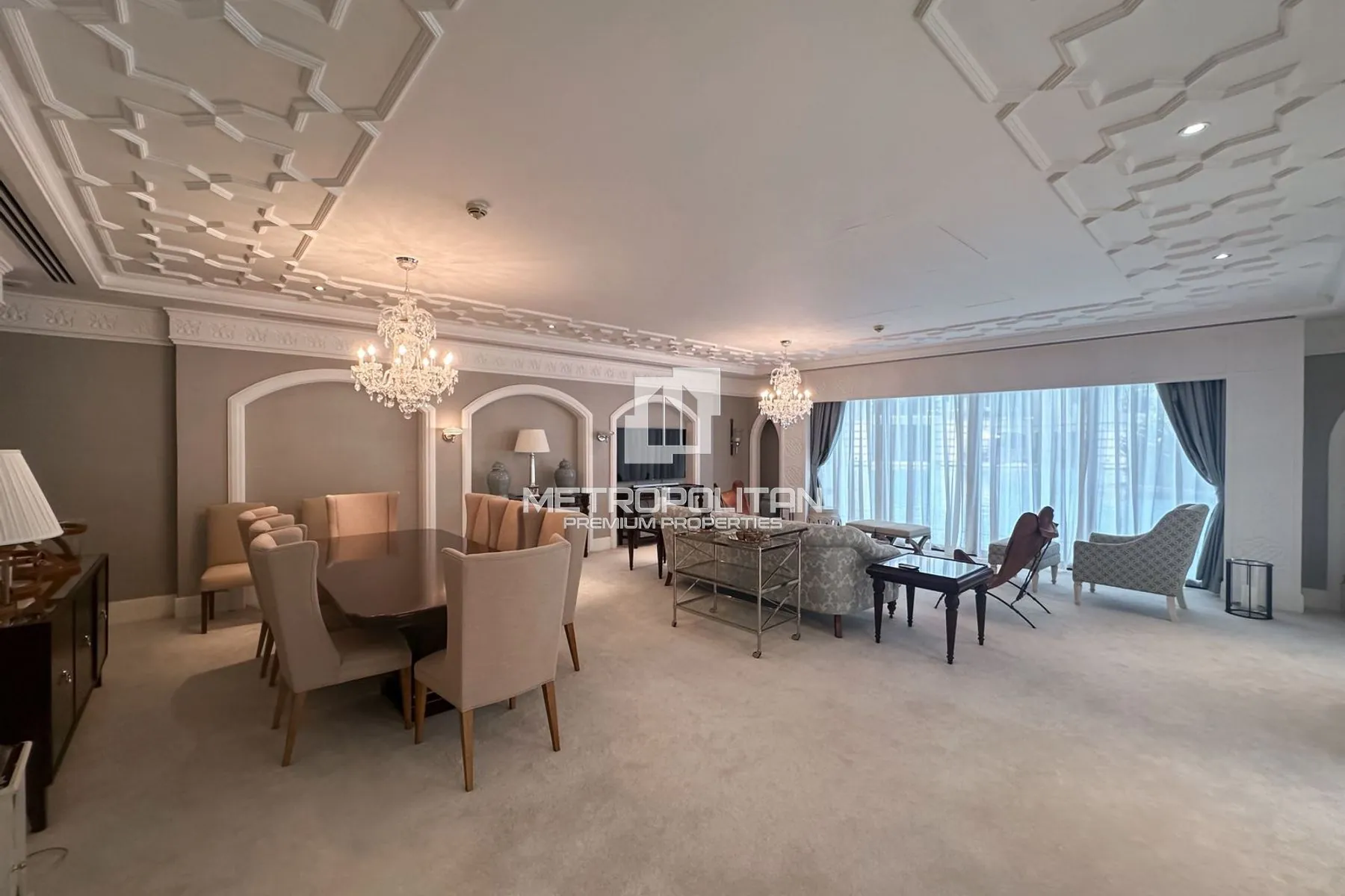 5BR Villa for Sale in Palm Jumeirah – MS-18229